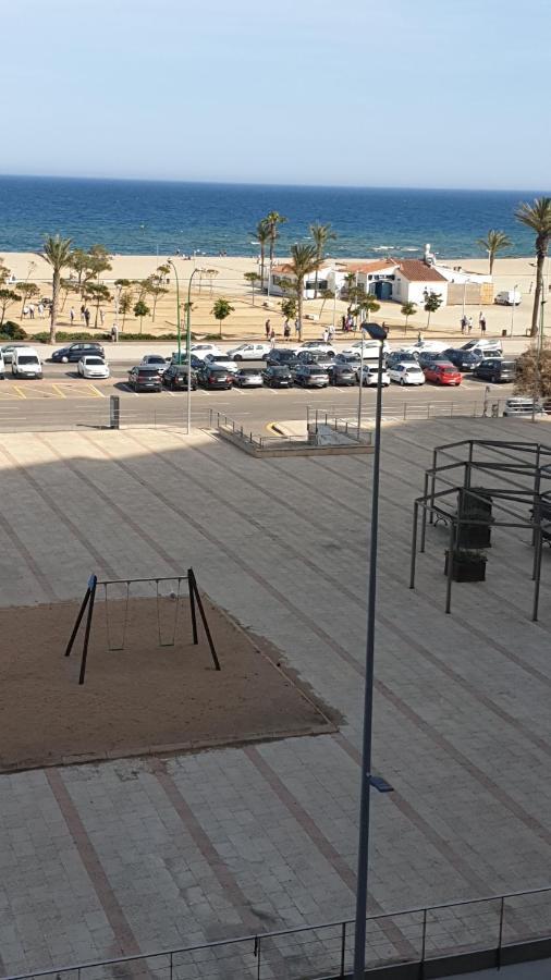 Les Vagues Au Balcon Apartamento Empuriabrava Exterior foto